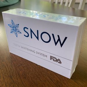 New, Unopened SNOW All-in-One Teeth Whitening Kit